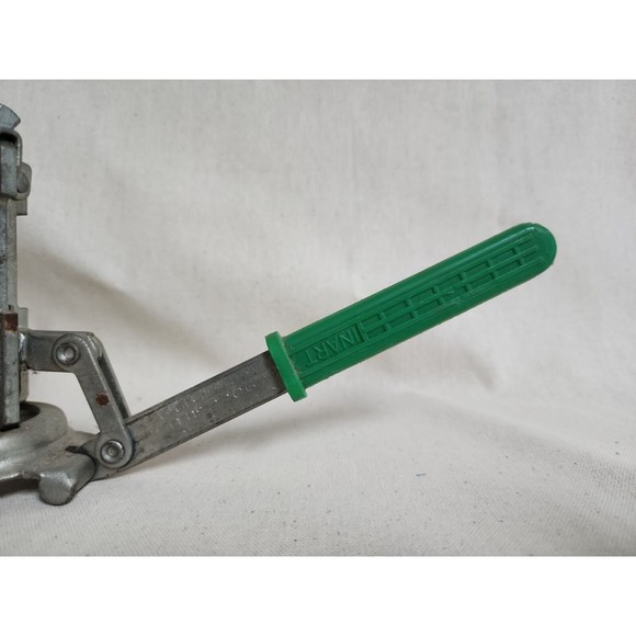 INART manual Bottle Capper Made In Italy  Pat. No.116547 With New Caps - Picture 6 of 13